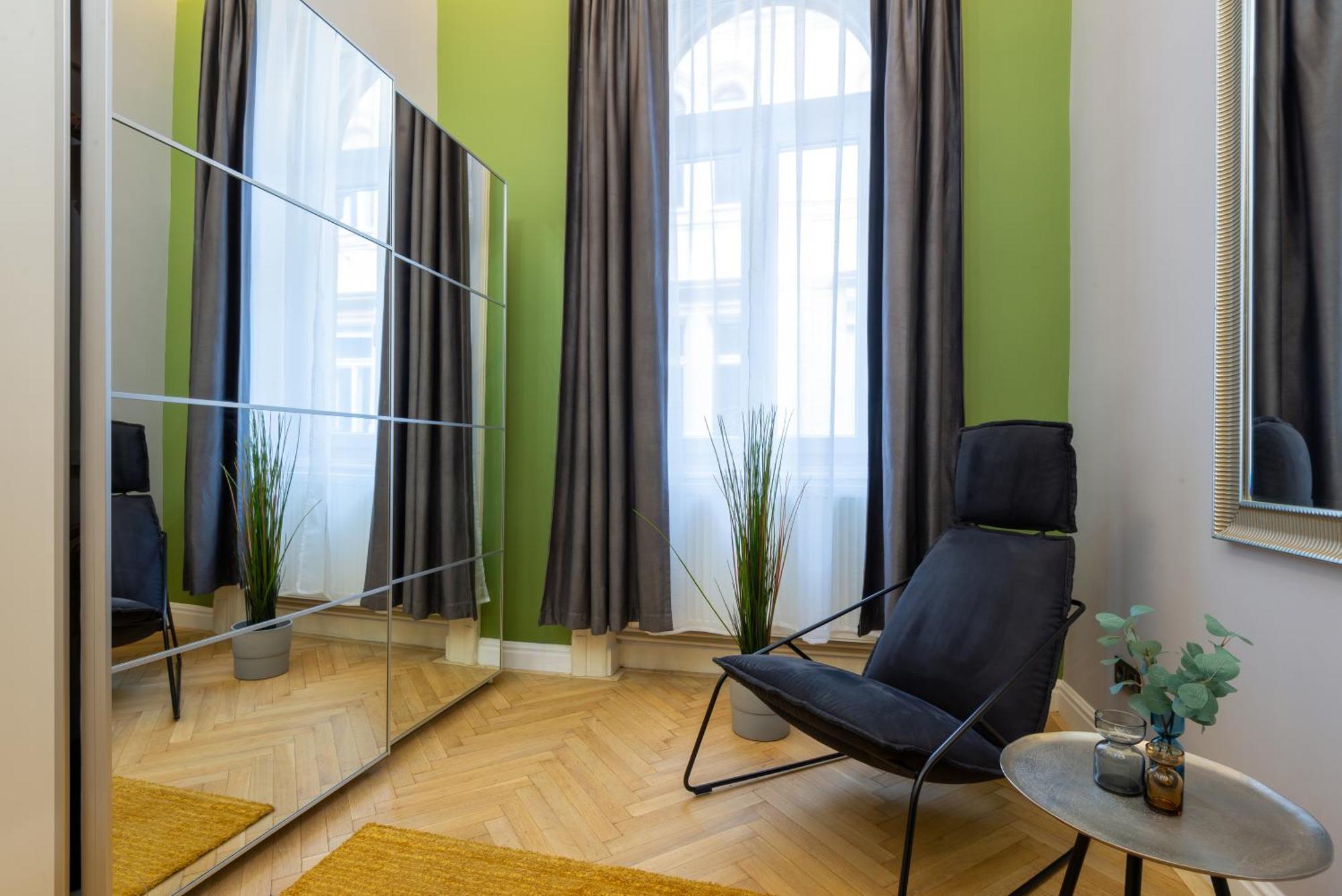Budapest Holidays Courtyard Exterior foto